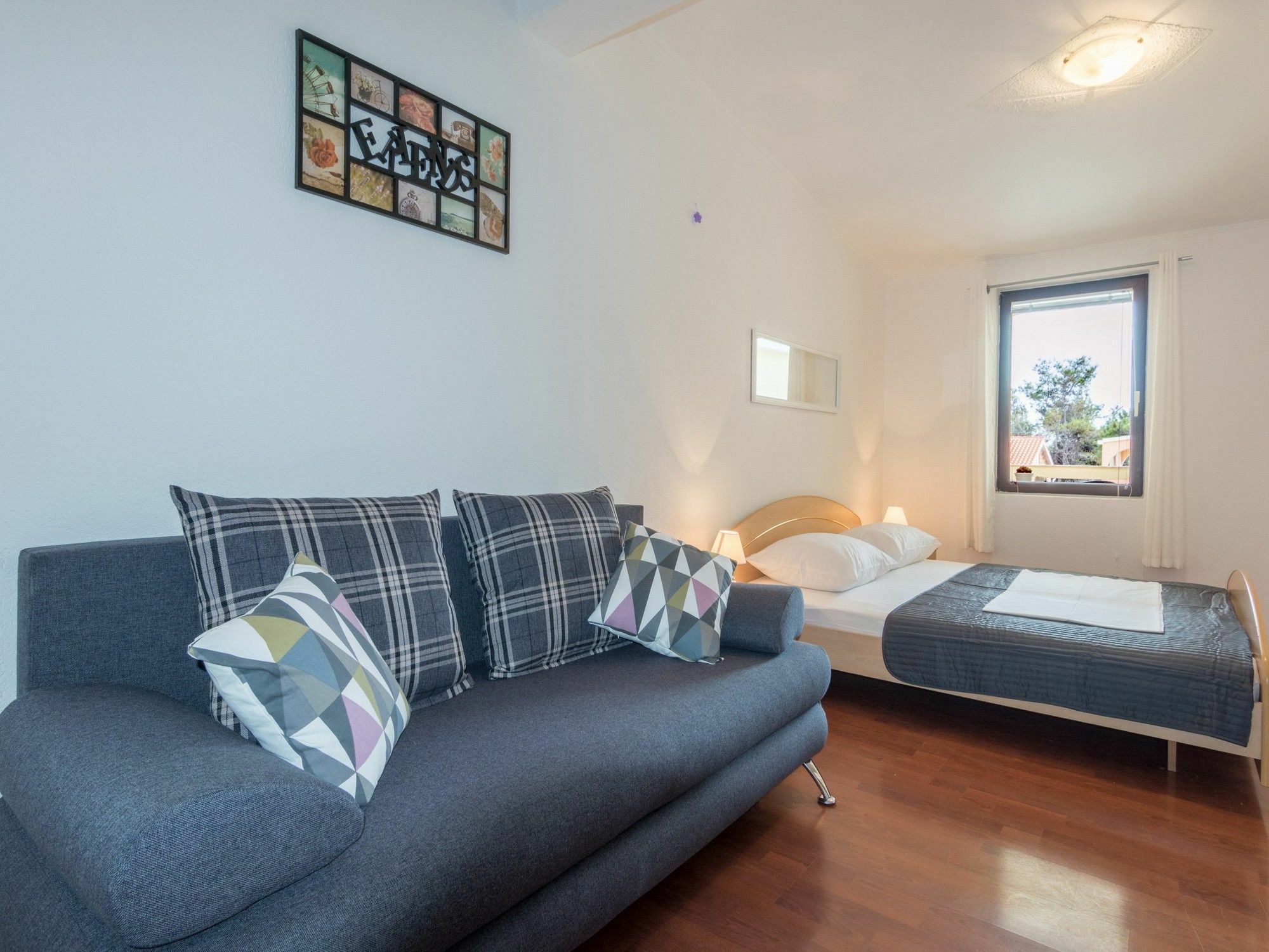 Karmen - Poolhouse Apartament