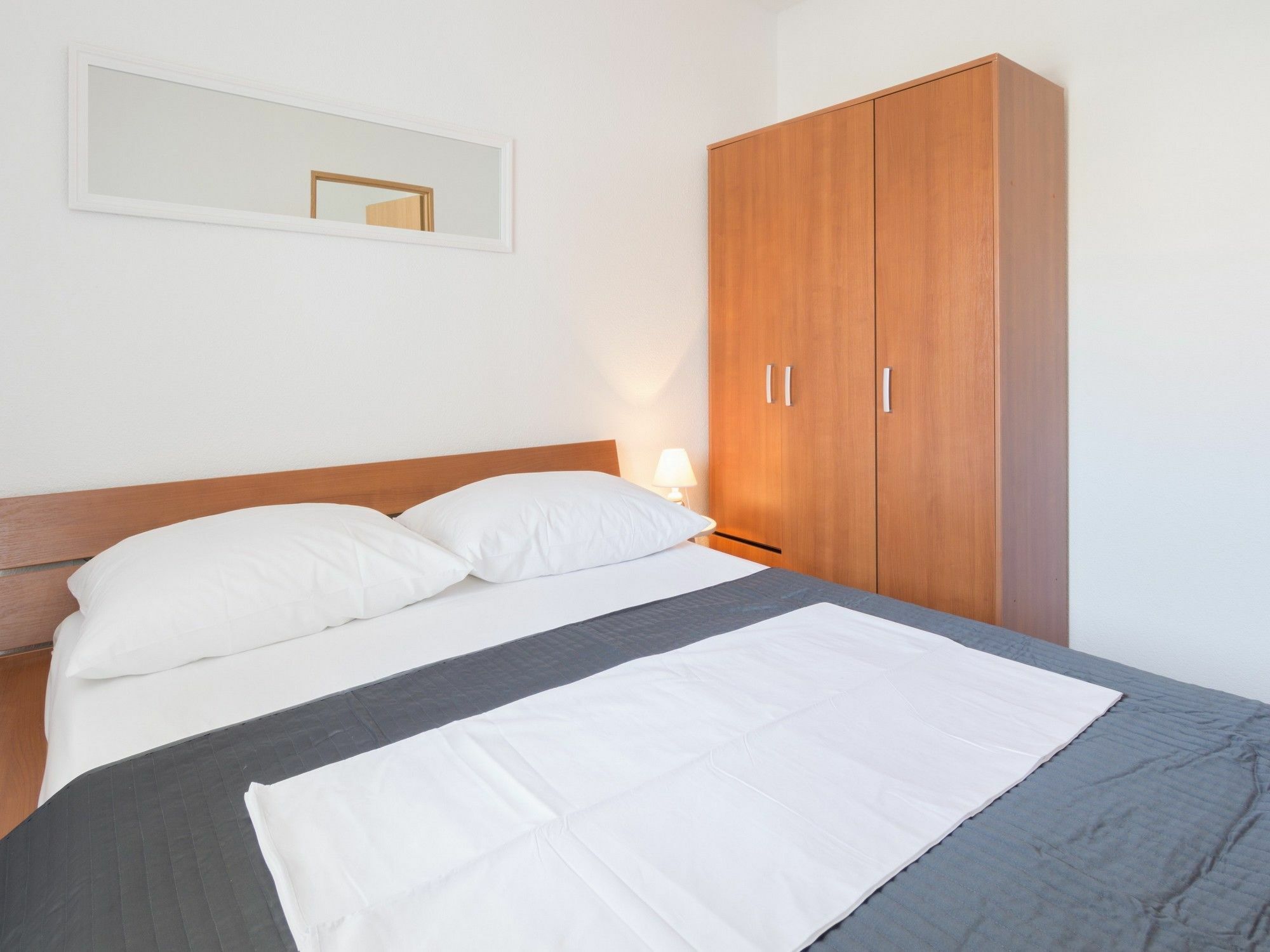 Apartament Karmen - Poolhouse Vir